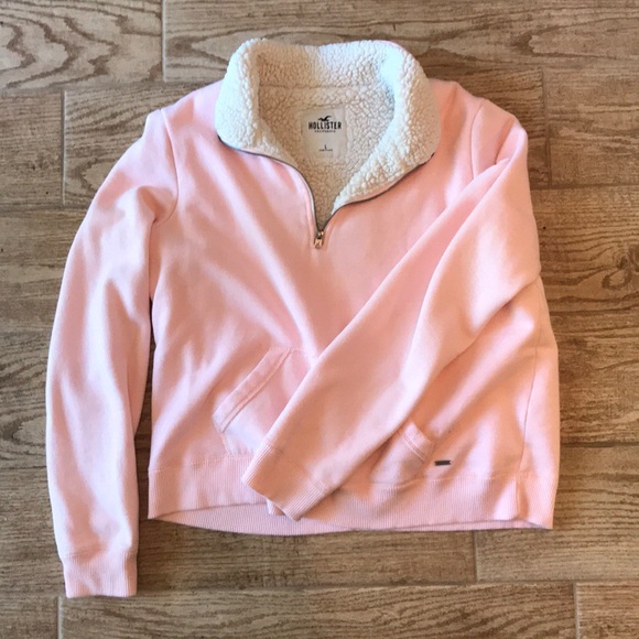 Hollister Sweaters - ✨ Hollister quarter zip